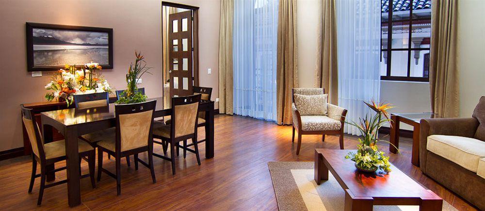 Parc Royale Suites Hotel Cuenca Ngoại thất bức ảnh