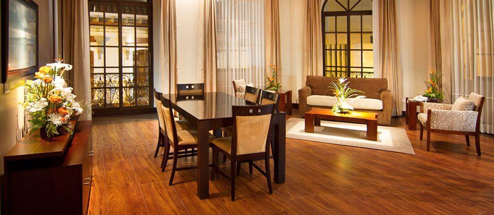 Parc Royale Suites Hotel Cuenca Ngoại thất bức ảnh